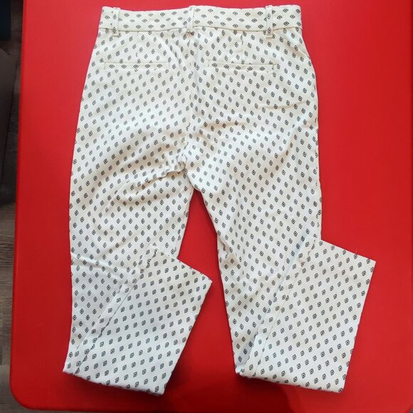 GAP casual pant skinny ankle white with black rhombus design women's size 2 R - Picture 3 of 7